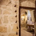 Case-grotte Degli Avi, Esperienza Abitativa In Grotta