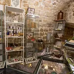 Appartement Case-grotte Degli Avi, Esperienza Abitativa In Grotta *