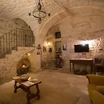 Case-grotte Degli Avi, Esperienza Abitativa In Grotta Appartement