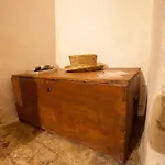 Case-grotte Degli Avi, Esperienza Abitativa In Grotta * Modica