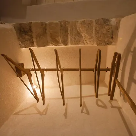 Case-grotte Degli Avi, Esperienza Abitativa In Grotta Apartment