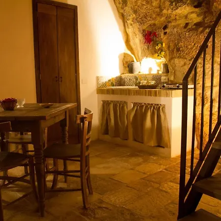 Apartment Case-grotte Degli Avi, Esperienza Abitativa In Grotta