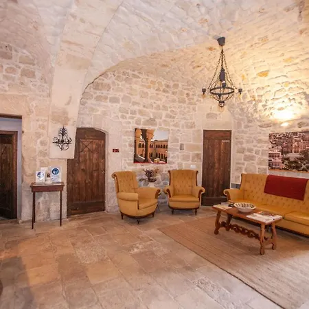 Appartement Case-grotte Degli Avi, Esperienza Abitativa In Grotta *