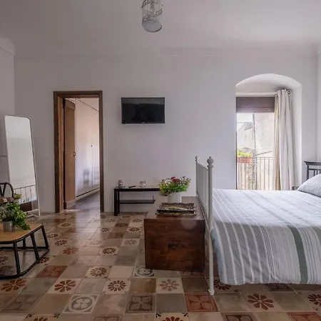 Apartment Case-grotte Degli Avi, Esperienza Abitativa In Grotta Modica