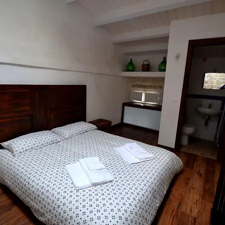 Apartment Case-grotte Degli Avi, Esperienza Abitativa In Grotta *
