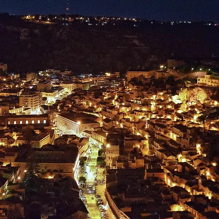 Case-grotte Degli Avi, Esperienza Abitativa In Grotta * Modica