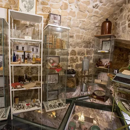 Apartment Case-grotte Degli Avi, Esperienza Abitativa In Grotta *