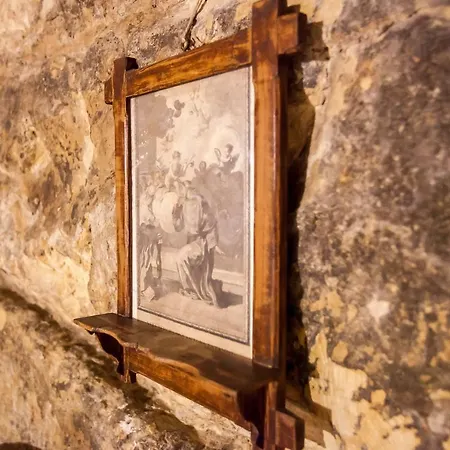 Apartment Case-grotte Degli Avi, Esperienza Abitativa In Grotta