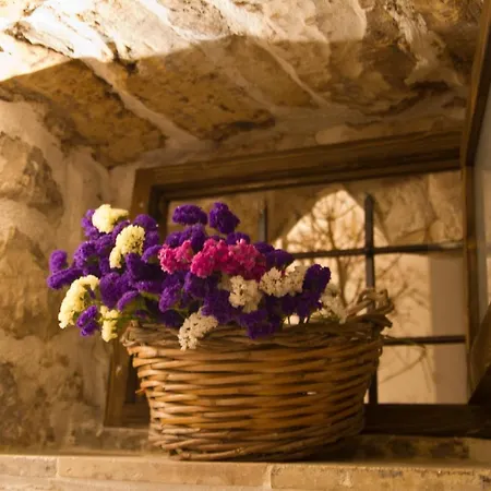 Case-grotte Degli Avi, Esperienza Abitativa In Grotta Apartment
